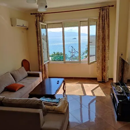 شقة Sea View By Promenade ساراندا